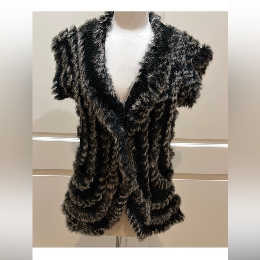Mushka by Sienna Rose ladies rabbit fur vest size medium price is firm